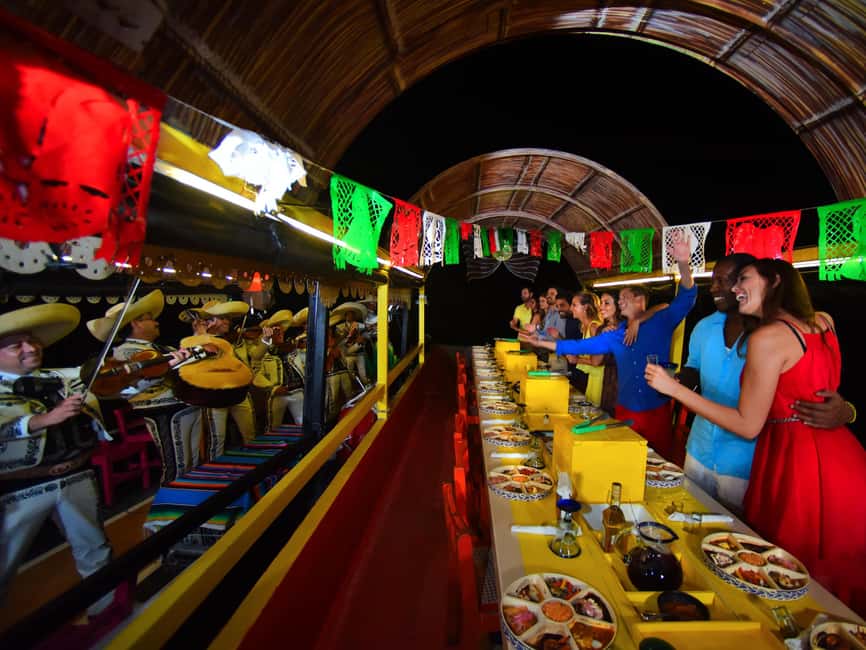 From Cancun: All-Inclusive Xoximilco Park Admission - Entering the Conductor’s Role: How the Host and Entertainers Shape the Night
