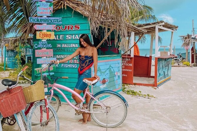 Full Day Tour of Holbox Island and Yalahau Cenote with Lunch - Holbox Island’s 2-Hour Block: Bikes, Beach Lunch, and Mud Reality