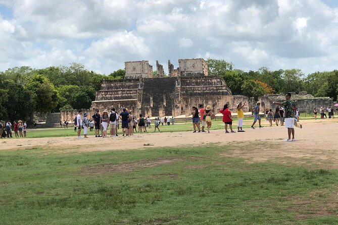 Full-Day Tour to Chichen Itza and Sacred Cenote from Cancún - Valladolid in 30 minutes: San Servacio and the main square vibe
