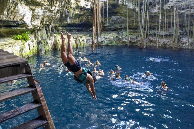 Guided Tour to Chichen Itza, saamal Cenote and Valladolid City - Transportation, language, and group size: the “how” matters