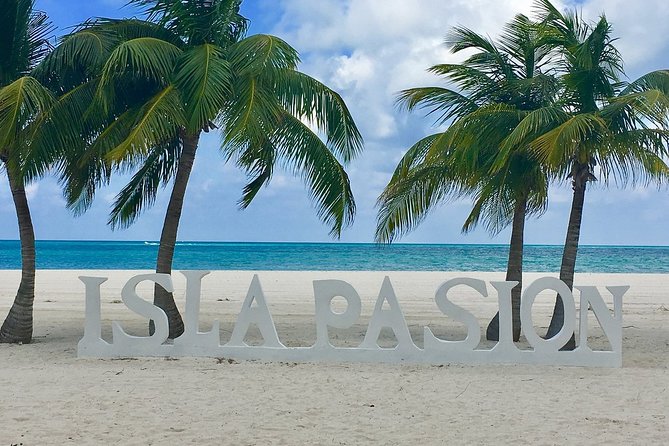 Holbox and Passion Island Full-Day Tour with Cenote, Transportation and Lunch - Group size, guides, and how to avoid rushed-feeling timing