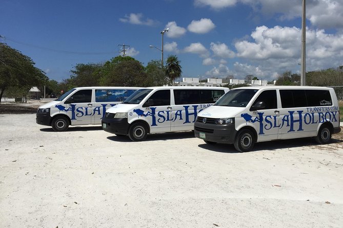 Holbox Cancun Airport Shuttle Terminal 2 - Meeting at La Sardina Enamorada: the dock-side detail that saves time