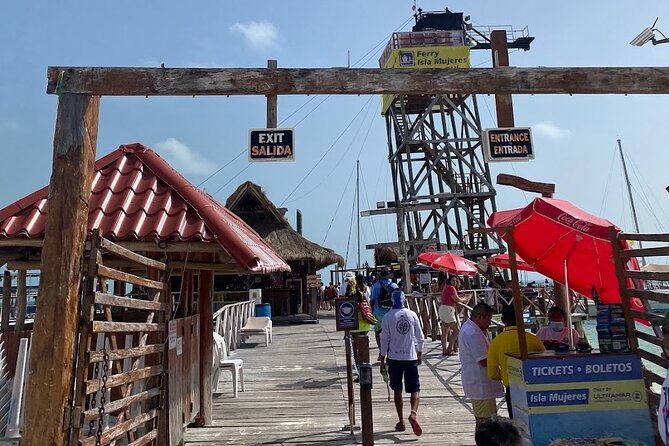 Isla Mujeres Basic Tour in Catamaran with Snorkel and Open Bar - Isla Mujeres center: free time that lets you choose your own pace