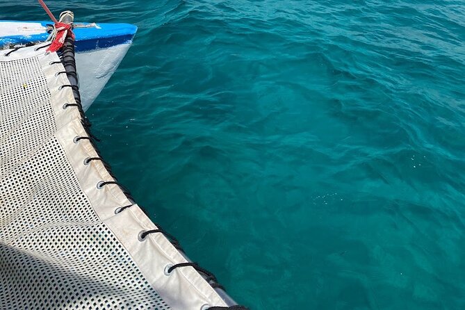 Isla Mujeres Basic Tour in Catamaran with Snorkel and Open Bar - Logistics that make or break your day