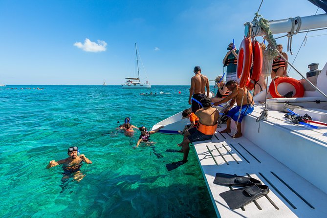 Isla Mujeres Catamaran, Open Bar & Optional Buffet and pick up - Club Playa Mexico and Beach Club Lunch: Where Time and Inclusions Can Vary