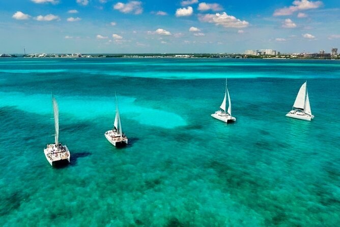 Isla Mujeres Catamaran Sailing Experience with Lunch & Open Bar - Isla Mujeres Downtown Free Time: Shops, Sights, and Playa Norte