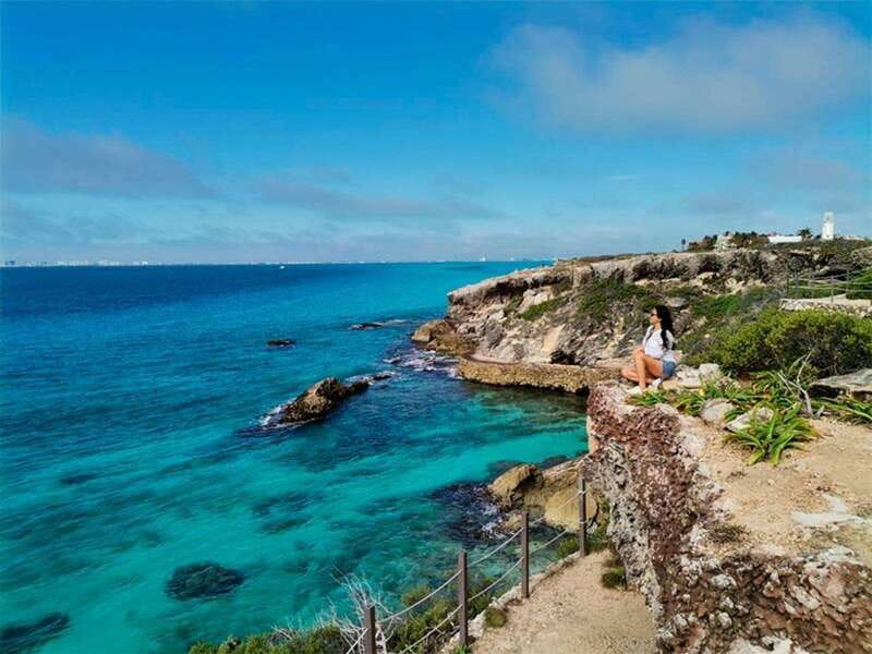 Isla Mujeres Catamaran Tour: Snorkel & Beach Adventure - Entering El Meco: What the Catamaran Day Feels Like