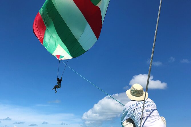Isla Mujeres Catamaran Tour with Snorkeling at MUSA, Buffet Lunch & Open Bar - Open bar and buffet lunch: where the value is strong, where tastes vary