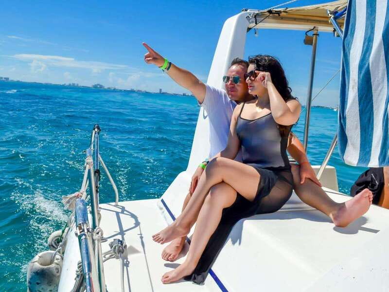 Isla Mujeres: Catamaran with Open Bar, Snorkeling and Lunch - Price and value: what you really pay for