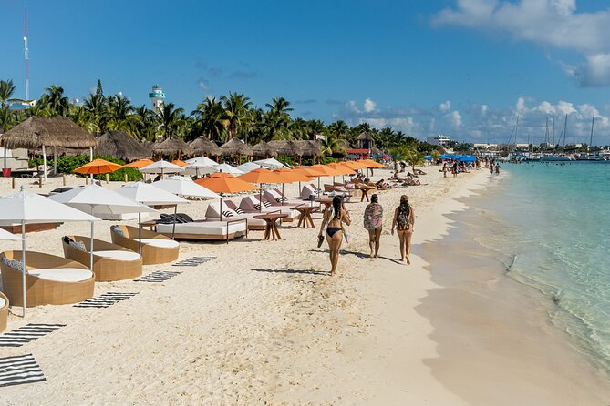 Isla Mujeres Cruise with Beach Club, Snorkel, Lunch and Open Bar - The two big considerations: crowds and weather