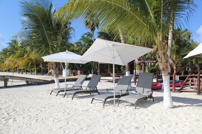 Isla Mujeres Day Tour with Catamaran, Snorkeling & Beach Club - H2: Who should book this Isla Mujeres catamaran day tour