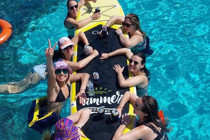 Isla Mujeres Private Catamaran, Cruising, Snorkeling having Fun!! - Stop 2 at Kin Ha (Antes Parque de los Suenos): Drinks, Anchoring, and Easy Swims