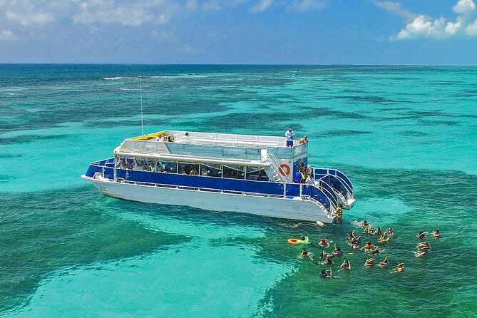 Isla Mujeres, Snorkel, Lunch & Pick Up from Cancun to P.Morelos - Isla Mujeres by Trimaran: what this day trip feels like