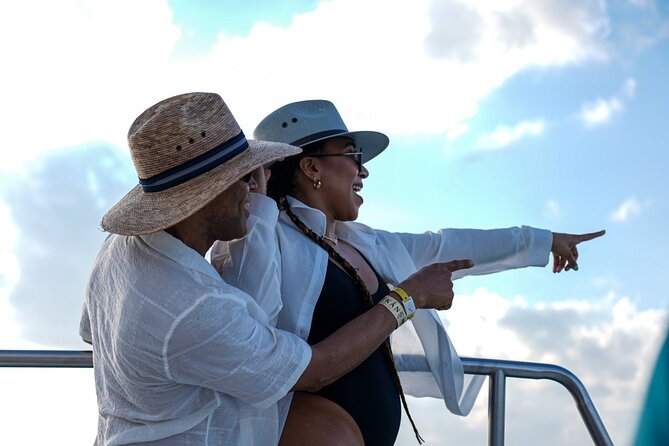 Isla Mujeres Sunset Cruise and Tour from Cancun - The onboard vibe: drinks, music, and what makes it feel special