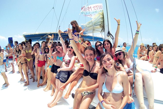 Isla Mujeres Tour on Catamaran with Snorkel, Open Bar, Buffet & Beach club - Snorkel at El Meco Reef: what the 35 minutes really means