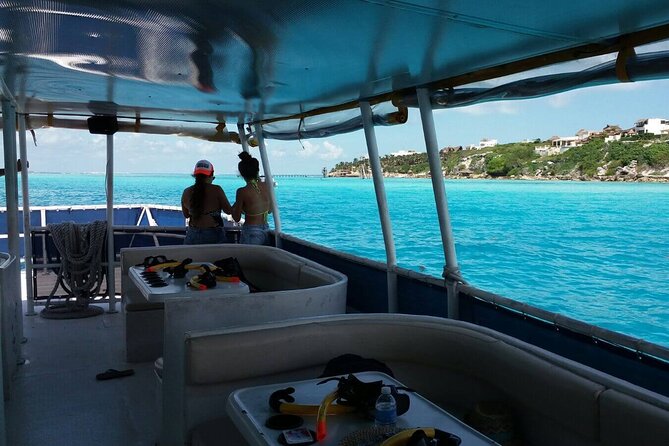 Isla Mujeres Unlimited! enjoyable party with transportation - The crew and on-board energy: why people keep rating it highly