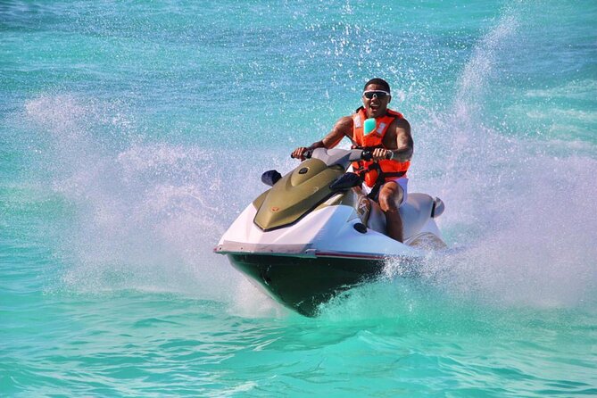 Jet Ski Rental in Cancun for 2 People - Calle Sunset Marina: the location that keeps your day from getting messy