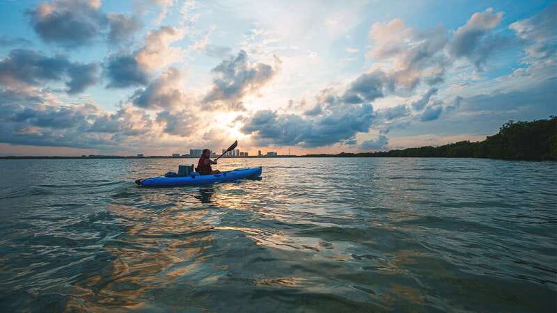Kayak Tour in Cancun with Photos included - Photo stop at the lagoon: sunset-style shots without the stress