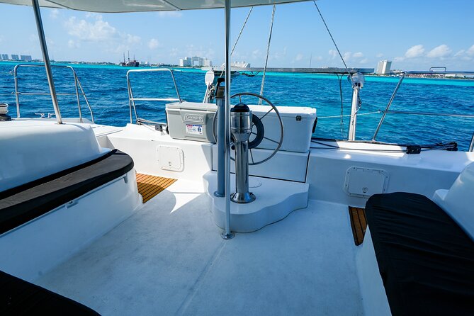 Laura Catamaran Private Tour to Isla Mujeres - Cancun to Isla Mujeres by catamaran: what the ride is really like