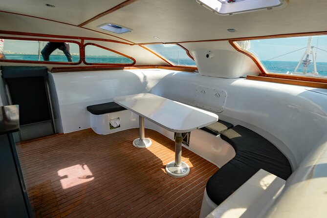 Laura Catamaran Private Tour to Isla Mujeres - Pre-sailing food and included drinks: a smoother start