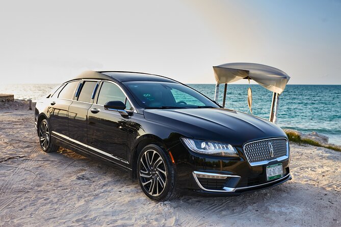 Lincoln Strecth Limo from Costa Mujeres to Cancun Airport - Why this private limo transfer beats the chaos on your last day