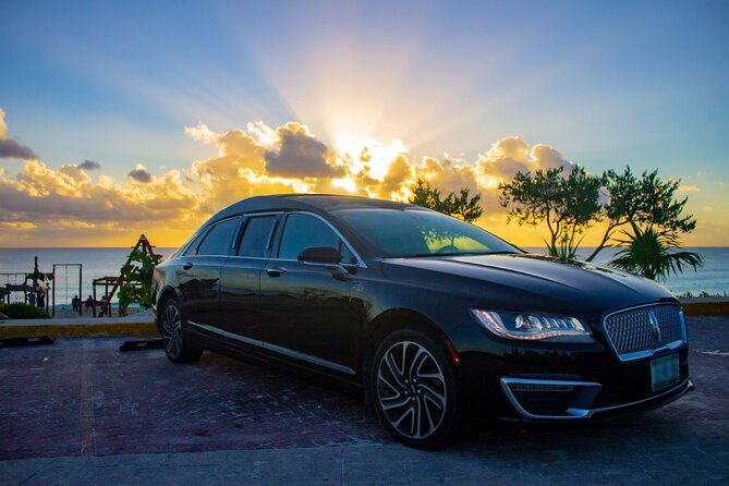 Lincoln Strecth Limo from Costa Mujeres to Cancun Airport - The hotel lobby meet-up: how it works in real life
