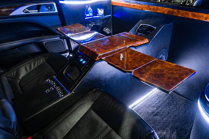 Lincoln Strecth Limo from Costa Mujeres to Cancun Airport - Pickup timing: the 2.5-hour rule plus the 45-minute drive