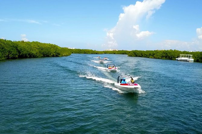 Live the experience of driving an Speedboat & Snorkel in CANCUN - Nichupté Lagoon: The Calm Side of Cancun Boating