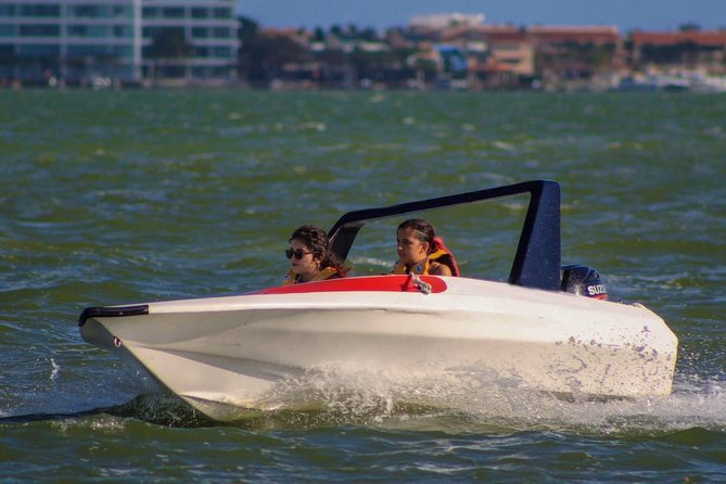 Live the experience of driving an Speedboat & Snorkel in CANCUN - Speedboat Time: Driving Two Times Better in Calm Waters