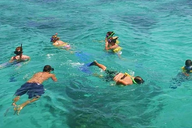 Live The Luxury Catamaran Isla Mujeres Tour in Cancun - Open bar after snorkel: great mood, but know the timing