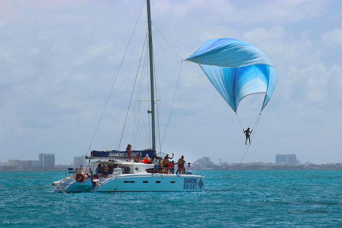 Luxury Catamaran tour to Isla Mujeres with transportation from Playa del Carmen - Getting From Playa del Carmen to Puerto Juarez: The Logistics That Matter