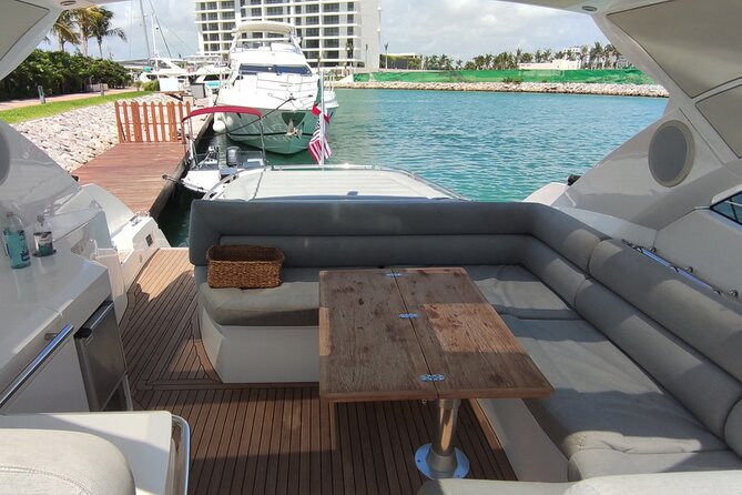 Luxury Sunseeker 50 - 6 hs Cancun - Isla Mujeres (MagicSea-SS) - Paddleboard and Kayak Time: Best Ways to Stay Comfortable
