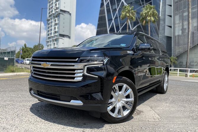 Luxury Suv from Cancun One Way International Airport - Meeting Your Driver Fast: WhatsApp, Tablets, and Airport Exit Moves