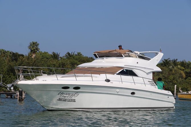 Luxury Yacht in Paradise and snorkel by Isla Mujeres - A 46-Foot Sea Ray Yacht Cruise in Cancún, Done the Easy Way