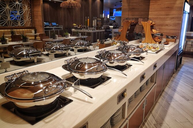 Mera VIP Lounge at Cancun International Airport - Wi‑Fi, charging, and the work-friendly side