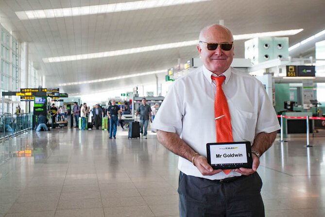 Mexico Private Transfer from Cancun airport to Puerto Morelos - The part that most people care about: meeting your driver in the arrivals lounge