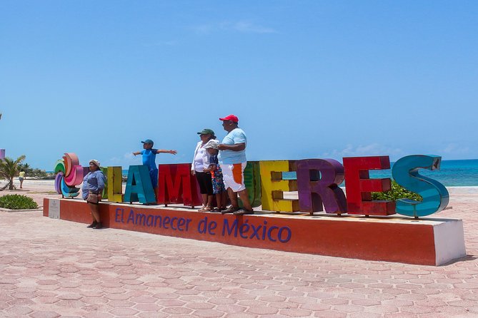 Mujeres Island Tour by Catamaran from Cancun City - Getting from your hotel to Playa Langosta: how pickup works in real life
