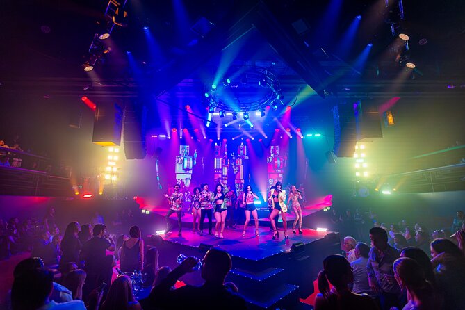 MYST Euphoria live, 22 : 30 hrs Cancun, 20% cashback F&B - Show basics: decades of hits in English and Spanish, nonstop