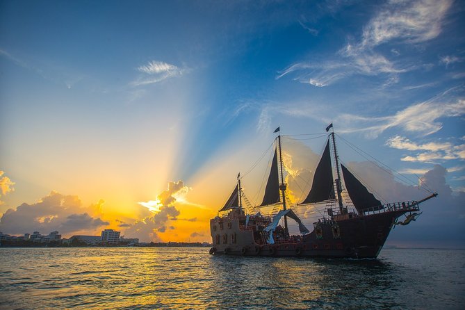 Pirate Ship Jolly Roger with Dinner and Open Bar - Getting on Board: What Your 5:00 pm Start Really Means