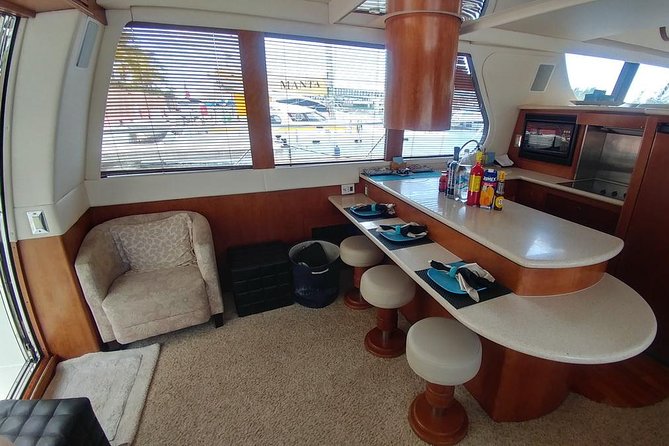 Playa Mujeres rent a Yacht 4hrs with Food and drinks aboard CA55 - Food and drinks aboard: included, and it’s actually good