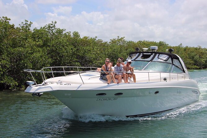 Private 50FT Yacht Rental in Cancún P8 - Crew Service and the Kind of Help You Remember