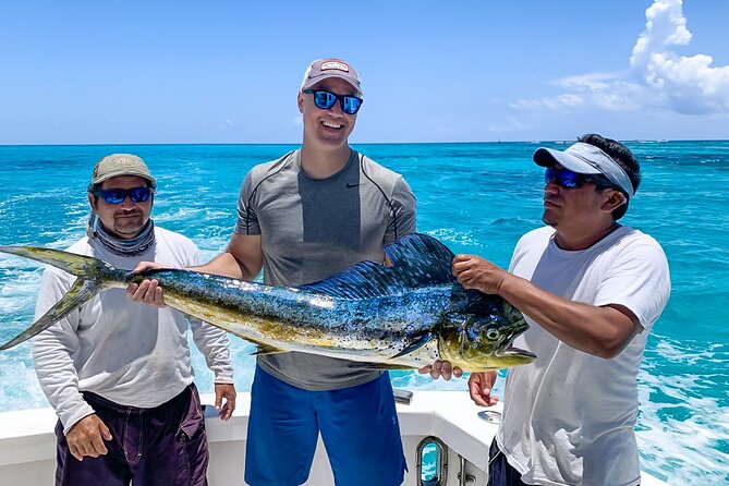 Private Deep Sea Fishing Tour in Isla Mujeres and Cancun - The private-boat advantage: up to 6 anglers, your own pace