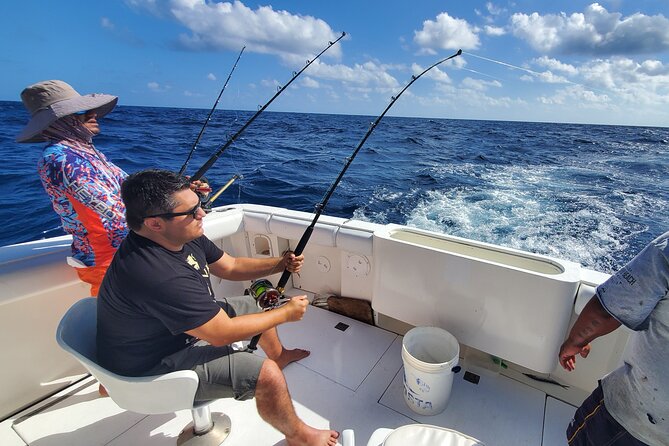 Private Deep Sea Fishing Tour in Isla Mujeres and Cancun - Price and value for a group of up to 6