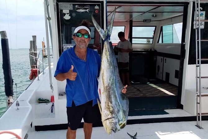 Private fishing charter Boat 48ft 12 pax Good Marlin and Sailfish - Crew Effort, Real Moments, and Family-Friendly Energy