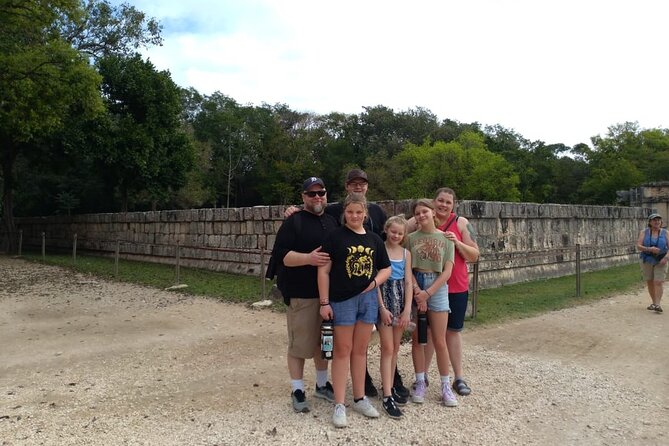 Private Guide Service in the Archaeological Zone of Chichen Itza - Meeting point and on-site flow (so you don’t lose time)