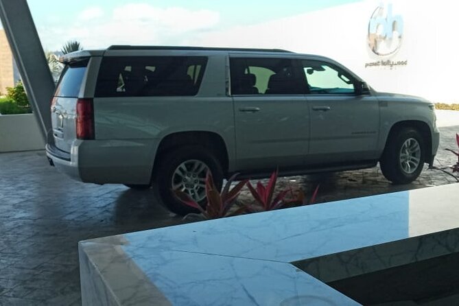 Private luxury transportation from CUN Airport to Playa del Carmen - Who this transfer fits best