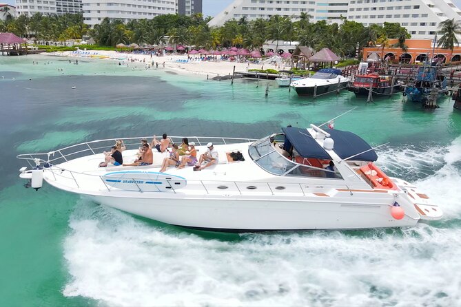 Private Luxury Yacht 55FT Rental in Cancun - The Crew + Safety Setup: The Part You’ll Feel Most