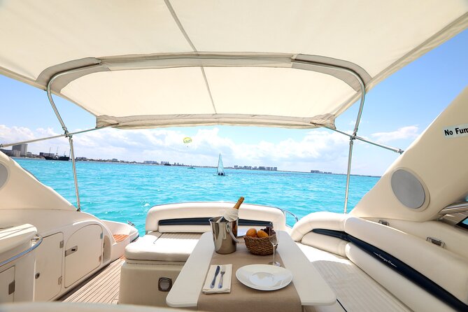 Private Premium Yacht 46FT Rental in Cancún - Food, alcohol, and the onboard rules you must know
