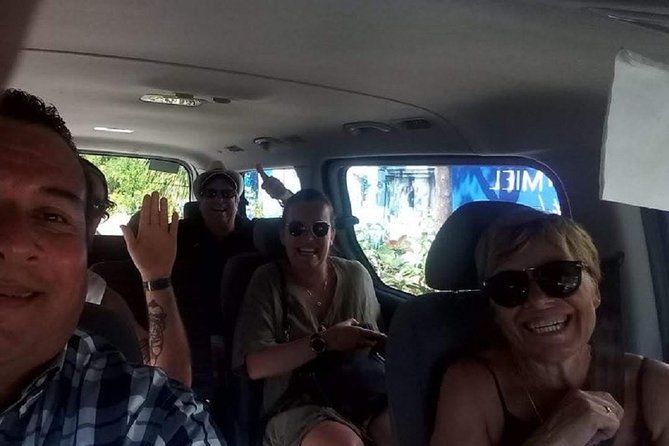 Private Roundtrip from Cancun Airport to Playa del Carmen - Airport Pickup: The Banner Moment That Sets the Tone