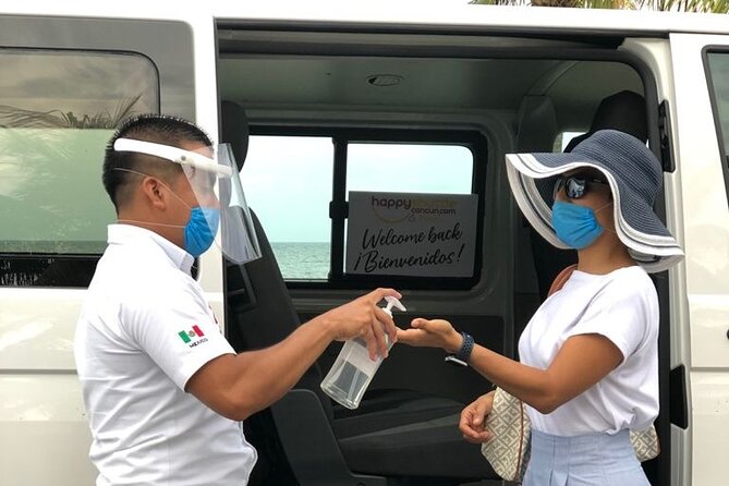 Private Roundtrip Transportation from Cancun Airport to Playa del Carmen - The airport pickup: how the meet-and-greet actually saves time
